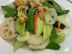 -粤盛海鲜平价店(洛溪食街店)