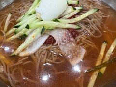 -牛信亭韩国料理·炭火烤肉(紫藤路店)