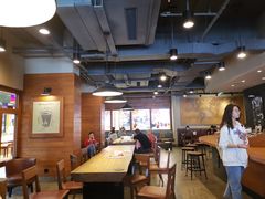 大堂-星巴克(呼和浩特民族商场店)