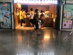 -星巴克(西藏路店)