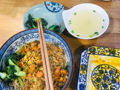 -朱洪元苏式面馆(绿宝广场店)