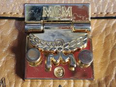 -MCM(比斯特上海购物村店)