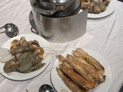 -领鲜活海鲜榴莲自助火锅(东门店)