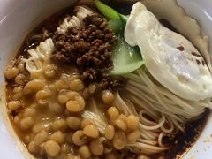 -东三里屯豌杂面