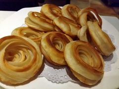老济南油旋-闫府私房菜·百年鲁菜(恒隆店)