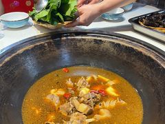 -人民公社铁锅炖·东北菜(卫国道店)