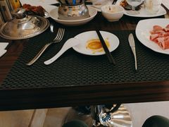 -君来湖滨饭店·玫瑰园