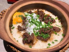 窝蛋牛肉煲仔饭-啫神·广州地标美食(北京路店)