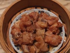 金蒜蒸排骨-广州花园酒店荔湾亭·地道点心·粤式饮茶