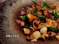 -费大厨辣椒炒肉(万家丽一店)