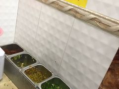 自助调料区-试试看桂林米粉