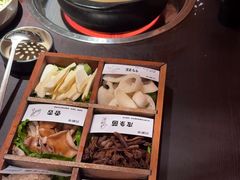 -芸鲜季·云南野生菌餐厅· 云南风物味研社(闵行店)