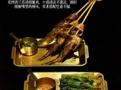 -何师烧烤Pro ·江湖川菜·小龙虾·精酿啤酒(太古里旗舰店)