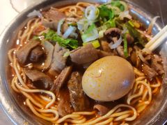 -薛记襄阳香辣牛肉面(平安路店)