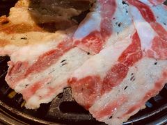 精品牛五花-唯成•韩国炭火烤肉 유성고기