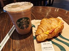 -星巴克臻选(上海长风大悦城店)