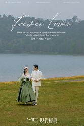 -现代经典婚纱摄影