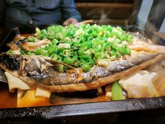 -夯鱼烤鱼·尔滨地标美食(中央商场店)