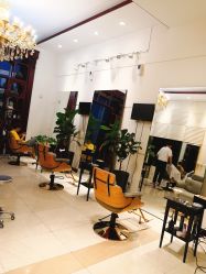 -Hello Lady发型设计