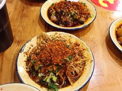 -拈签一笑黄牛肉辣卤串串