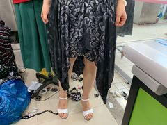 -小赵服装加工部(北中路328弄小区店)