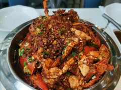 -凤凰路何眼镜香辣蟹(花果园店)