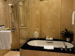 -广州富力丽思卡尔顿酒店