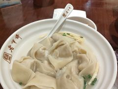 刀鱼馄饨-老半斋(福州路店)