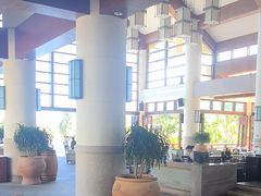 -亚龙湾喜来登·美景台大堂吧