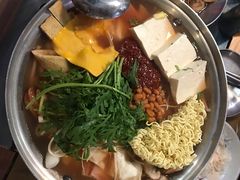 部队火锅-富乐满韩国正宗炸鸡韩国料理(虹泉路店)