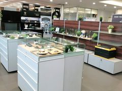 -贵州贵星奔驰4S店(观山湖店)