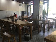 大堂-老洛阳关林老张记馄饨(关圣街店)