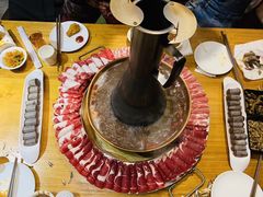-一群羊手扒肉·火锅·早茶(远东公寓店)