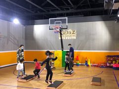-小小特工运动馆(宝山三邻桥中心)