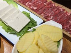 -野山舂·贵州现舂酸汤牛肉(鸿通城店)