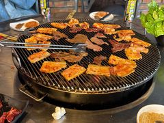 -小辣椒汤锅烧烤(温泉南街店)