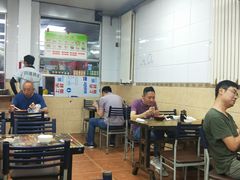 大堂-春雨羊汤店(广开四马路总店)