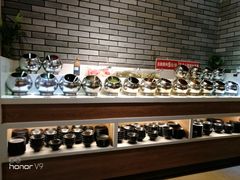 自助调料区-宴全牛粤来越牛潮汕鲜牛肉火锅(海州万达广场店)