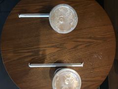 -星巴克(西藏路店)