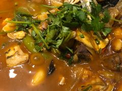 -魏铭鱼头捞饭(晋阳路店)