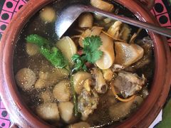 -小厨子私房菜·云南美食店