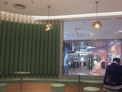 -奈雪的茶(亨特国际广场店)