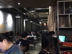 等位区-巴厘龙虾·榜首油焖大虾(音乐学院·沿江酒馆店)