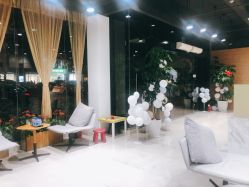 -CARR SALON