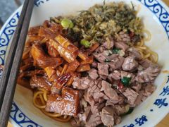 -梅溪·小伙子干挑面(安吉总店)