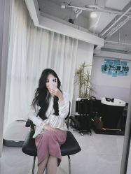 -V7 HAIR SALON