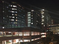 -香港大学