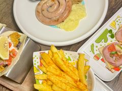 -Famous肥猫墨西哥音乐餐吧(五棵松华熙LIVE店)