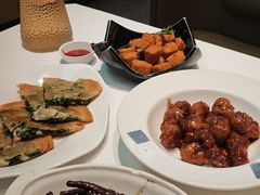 招牌手工现炸糖醋里脊-桂满陇·杭州饭店(清河万象店)