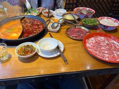 -红牌美蛙鱼头火锅(万辉国际广场店)